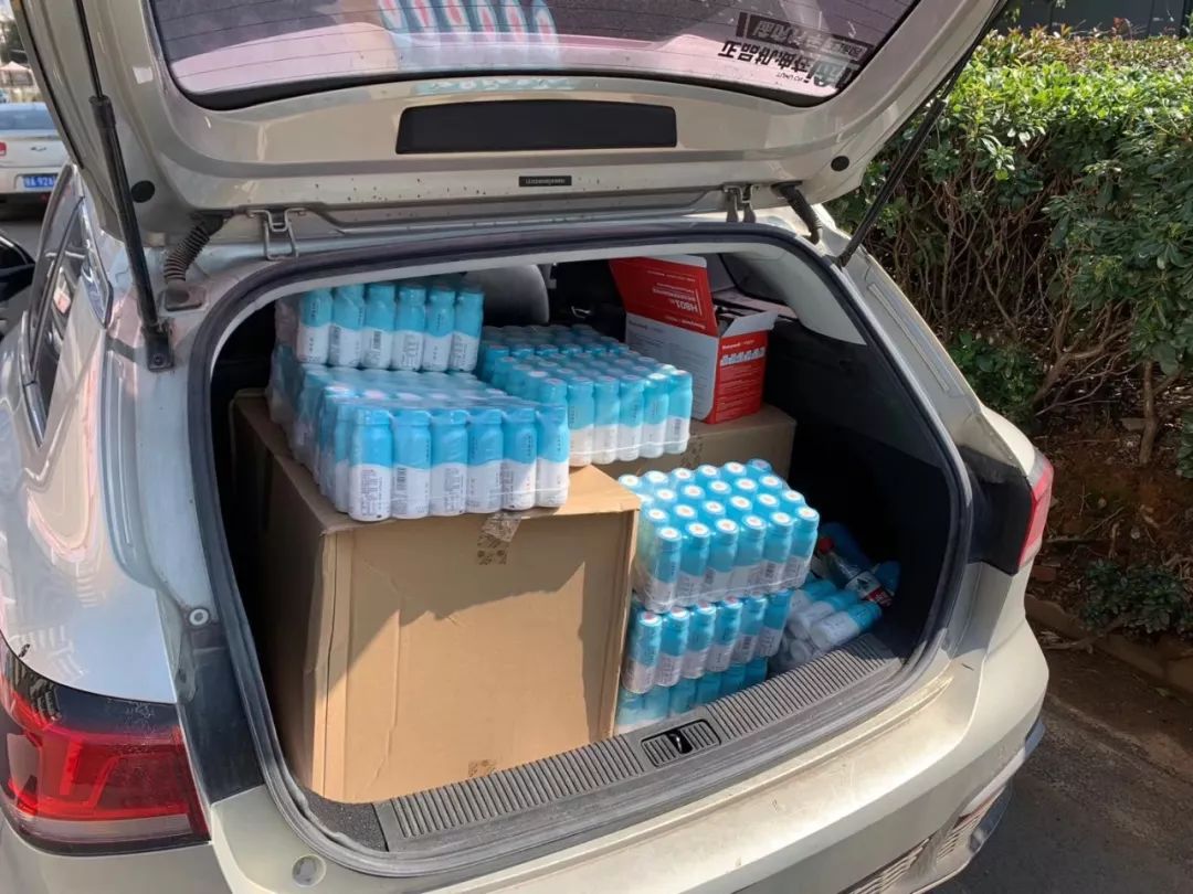 Materials provided by Today convenience store to medical staff